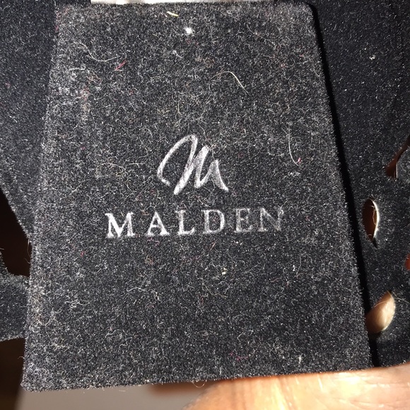 NWOT Mr & Mrs Picture Frame - Picture 6 of 6